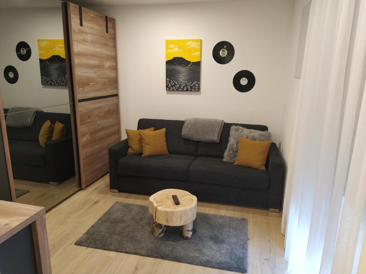 Apartamento Armea Appart Cadipietra Exterior foto